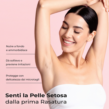 Donna sorridente dopo la rasatura, con pelle liscia e protetta. Formula che nutre, previene irritazioni e protegge dai microtagli.