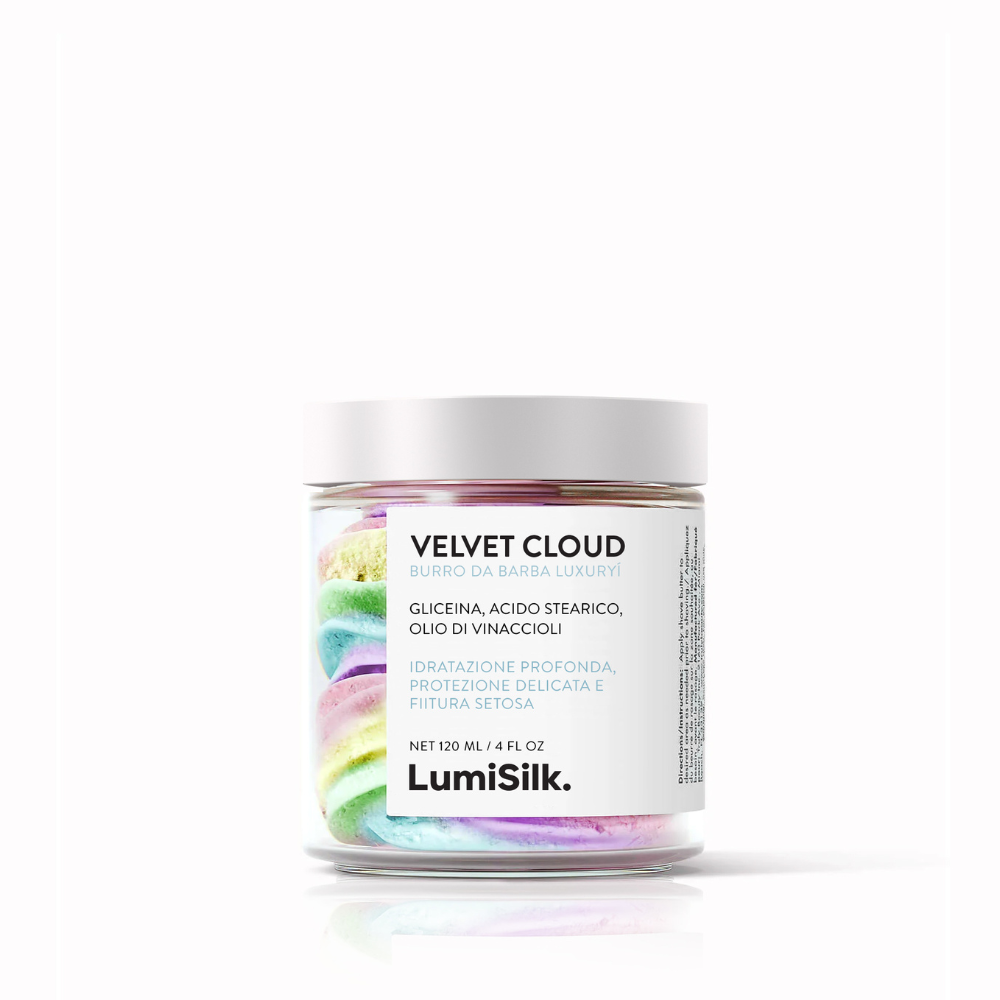 Velvet Cloud di LumiSilk – burro da barba con glicerina, acido stearico e olio di vinaccioli. Idratazione profonda e finitura setosa.